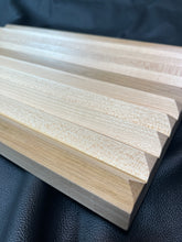 Load image into Gallery viewer, Ishidaki Kneeling Board