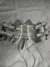 Load image into Gallery viewer, Corset, Black Leather Underbust, Small
