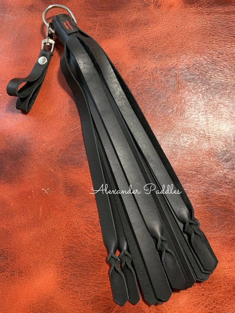 Finger Flogger: black leather with spinner